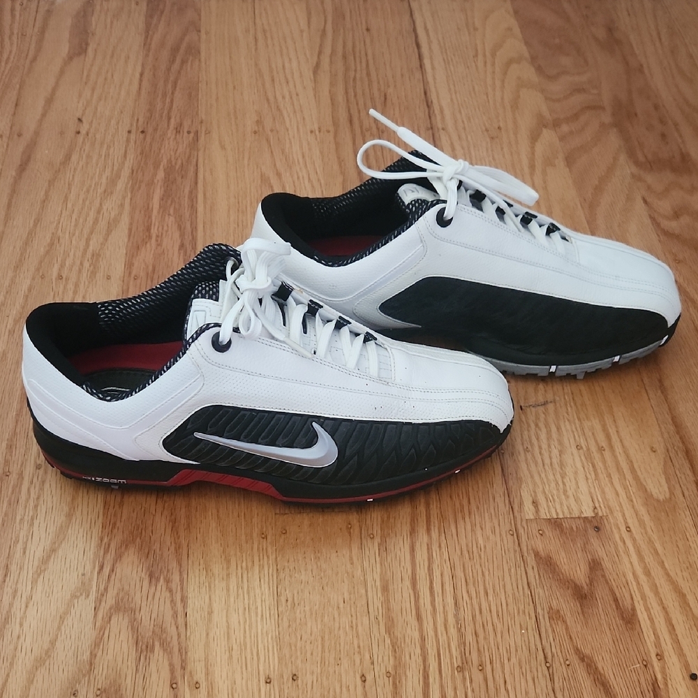 NWOT Nike Zoom Men's Golf Shoes Cleats White and Black Size 9 / 9.5